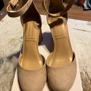 LC Lauren Conrad Women's Beige Ankle Strap Heels